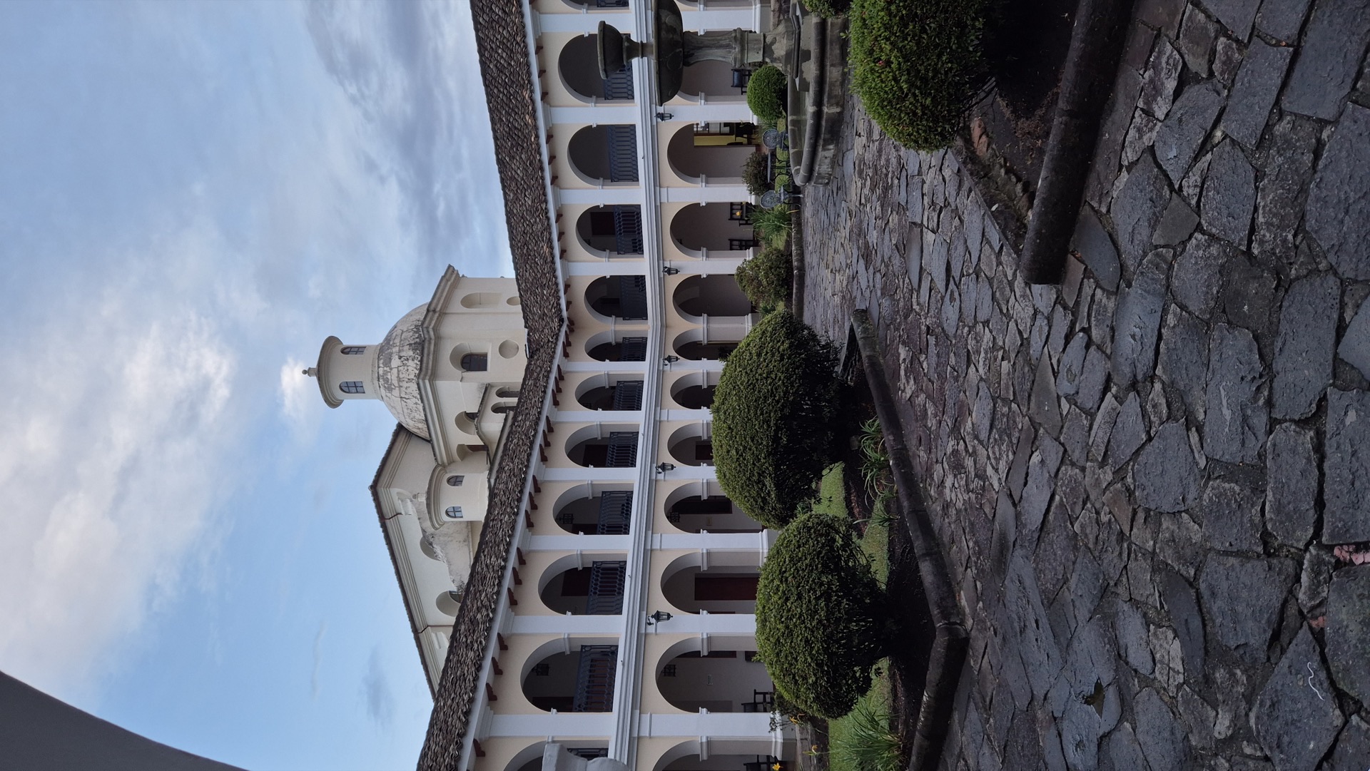 Hotel Dann Monasterio